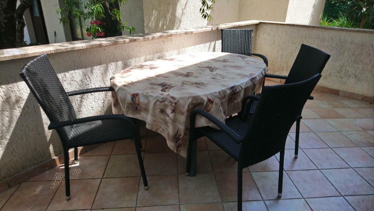 Apartman Dino Tar-Vabriga Exterior foto